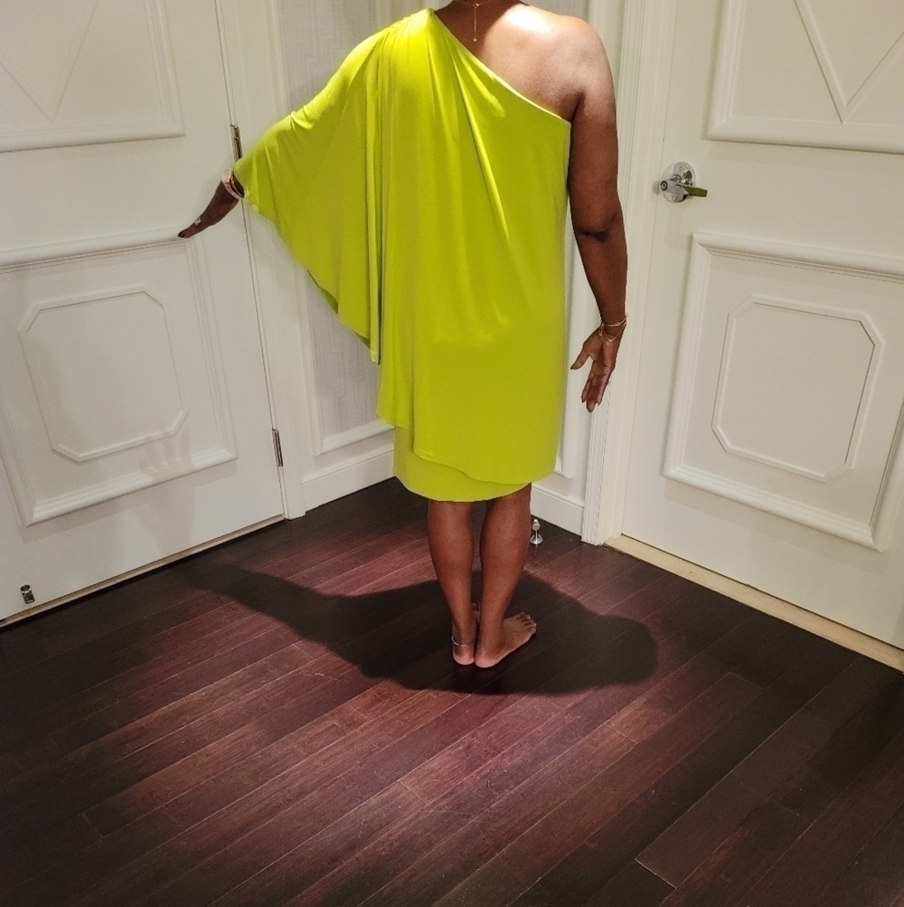 Michael Kors Off The shoulders Dress